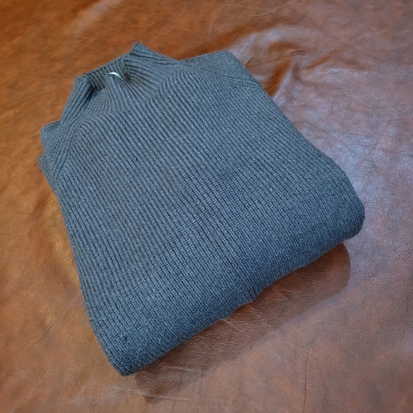 Zara Sweater Dress - Picture 5 of 9